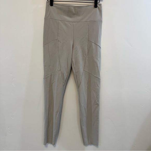 ATHLETA stellar city tight size 6 - Picture 4 of 7